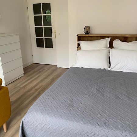 Beautiful Studio Located South Of Paris Bourg-la-Reine Værelse billede
