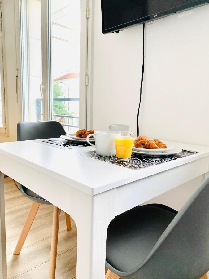 Beautiful Studio Located South Of Paris Bourg-la-Reine Eksteriør billede